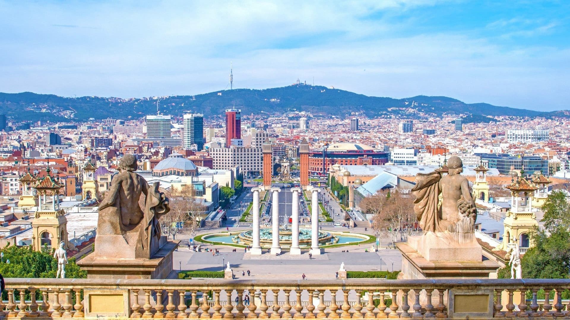 Barcelona Highlights Sightseeing and Gothic Quarter Half Day Tour