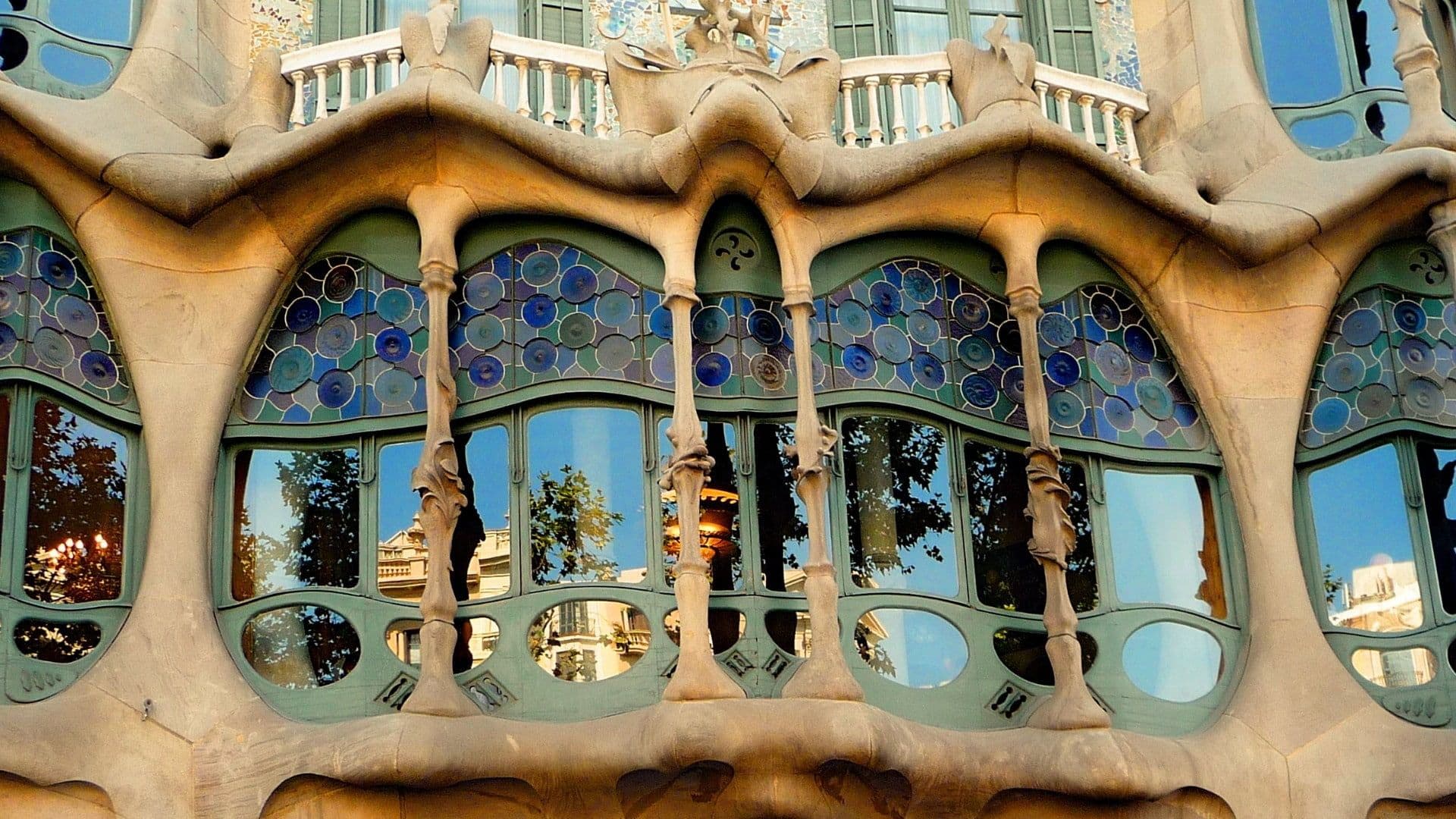 Gaudi’s Modernist Legacy Walking Tour